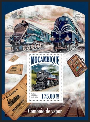 Poštovní známka Mosambik 2013 Parní lokomotivy Mi# Block 838 Kat 10€