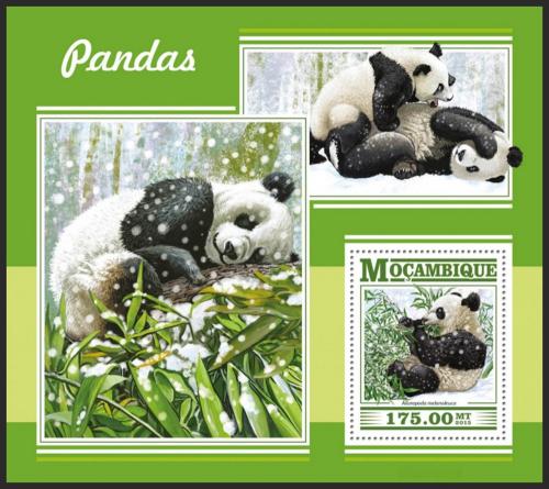Poštovní známka Mosambik 2015 Pandy Mi# Block 1042 Kat 10€