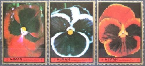 Poštovní známky Adžmán 1972 Kvìtiny Mi# 2130-32 Kat 3.50€