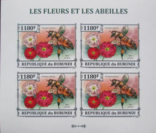 Poštovní známky Burundi 2013 Vèely a kvìtiny neperf. Mi# 3289 B Bogen