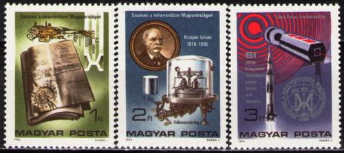 Poštovní známky Maïarsko 1976 Metrická soustava Mi# 3115-17