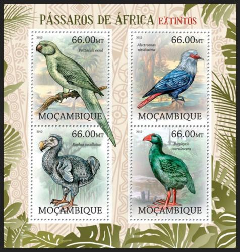 Potovn znmky Mosambik 2012 Vyhynul ptci Afriky Mi# 5841-44 Kat 15