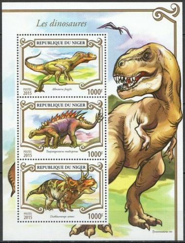 Poštovní známky Niger 2015 Dinosauøi Mi# 3530-32 Kat 12€