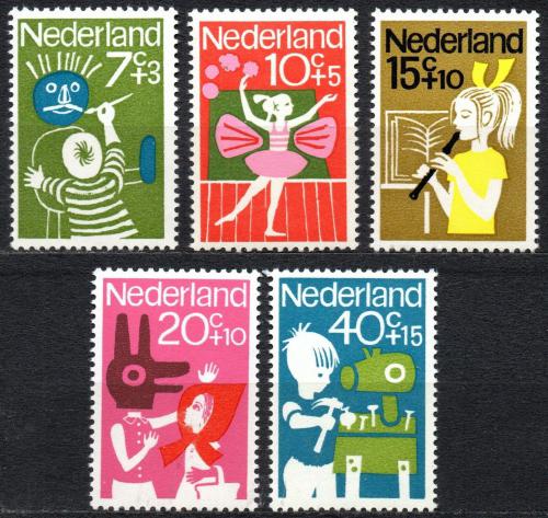 Poštovní známky Nizozemí 1964 Dìti a kultura Mi# 830-34