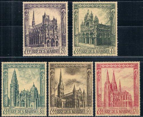 Poštovní známky San Marino 1967 Evropské katedrály Mi# 897-901