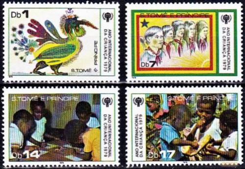 Poštovní známky Svatý Tomáš 1979 Mezinárodní rok dìtí Mi# 579-82