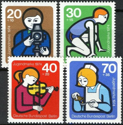 Poštovní známky Západní Berlín 1974 Aktivity mládeže Mi# 468-71